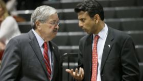 Bobby Jindal explains to Branstad how it’s DONE